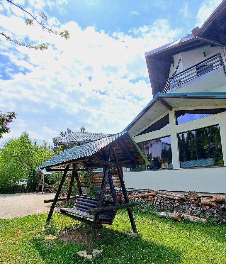 Villa Katharina Bran ブラン エクステリア 写真